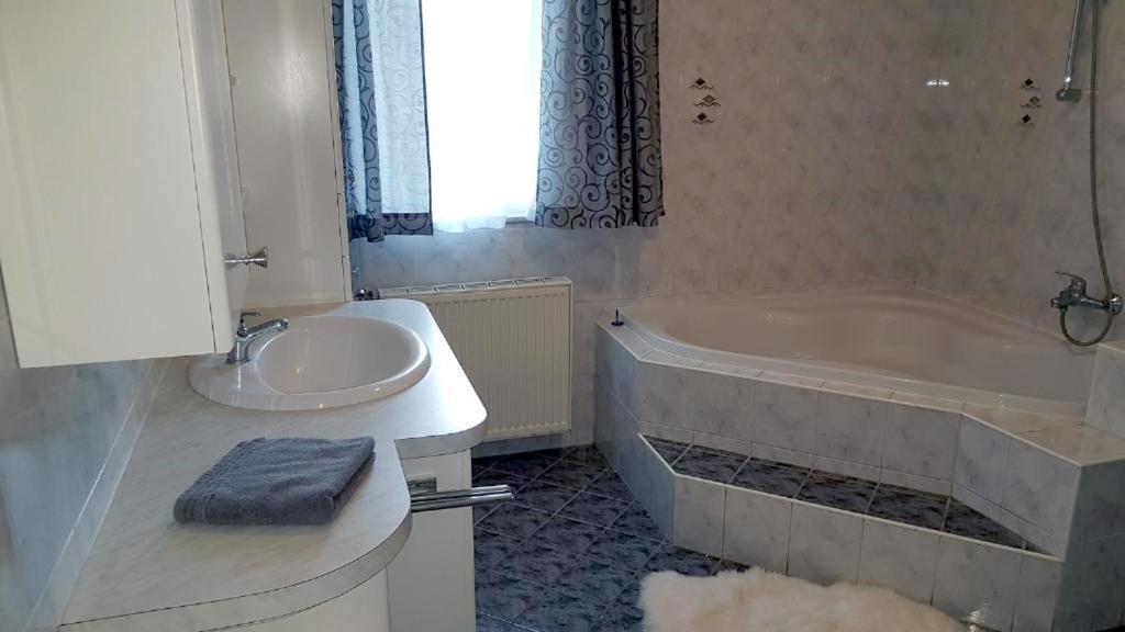 Ferienwohnung Kathrin Mariahof Exteriör bild
